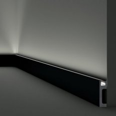 Плинтус IL10black 80х23 мм